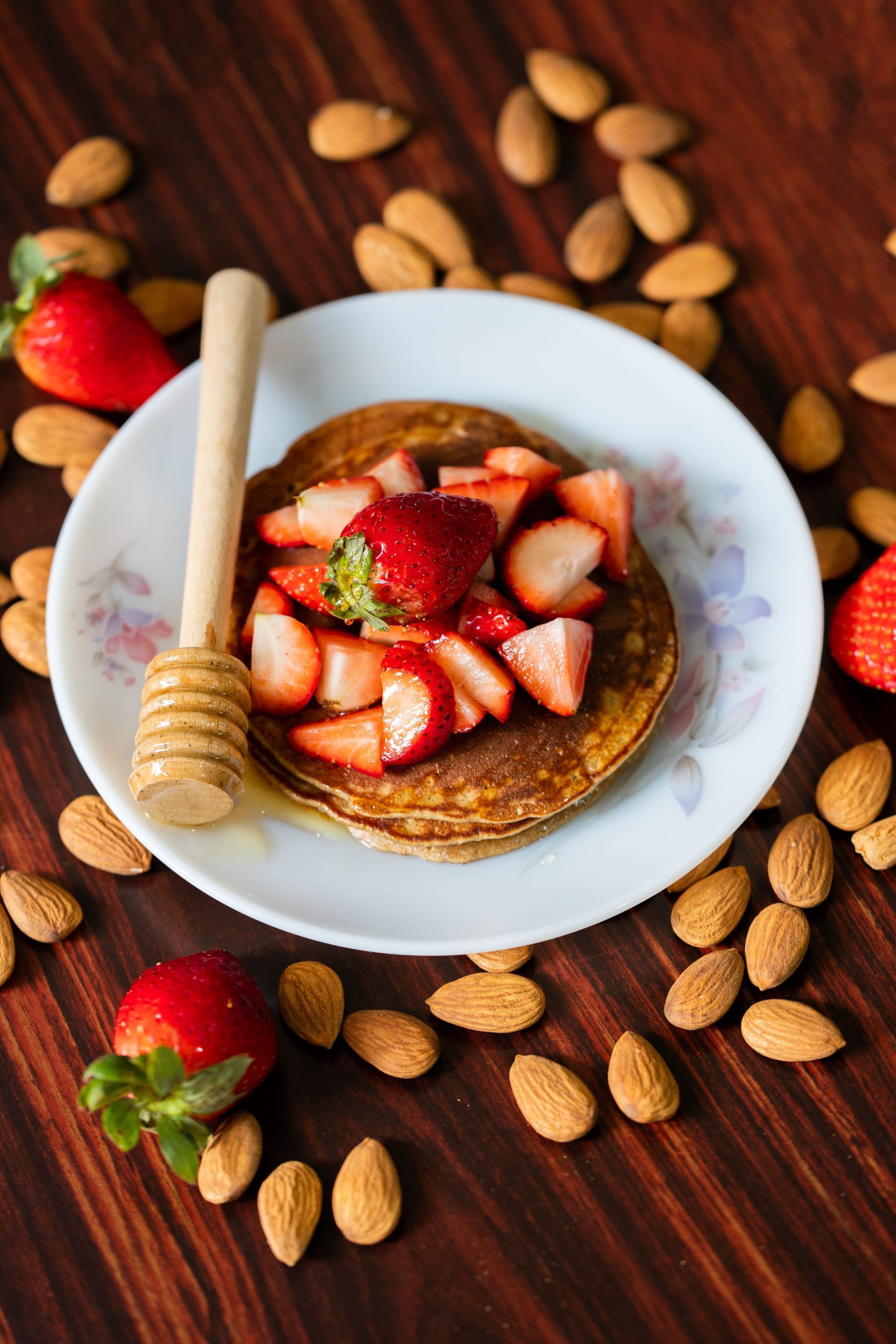 The magic of almonds in solving various skin problems